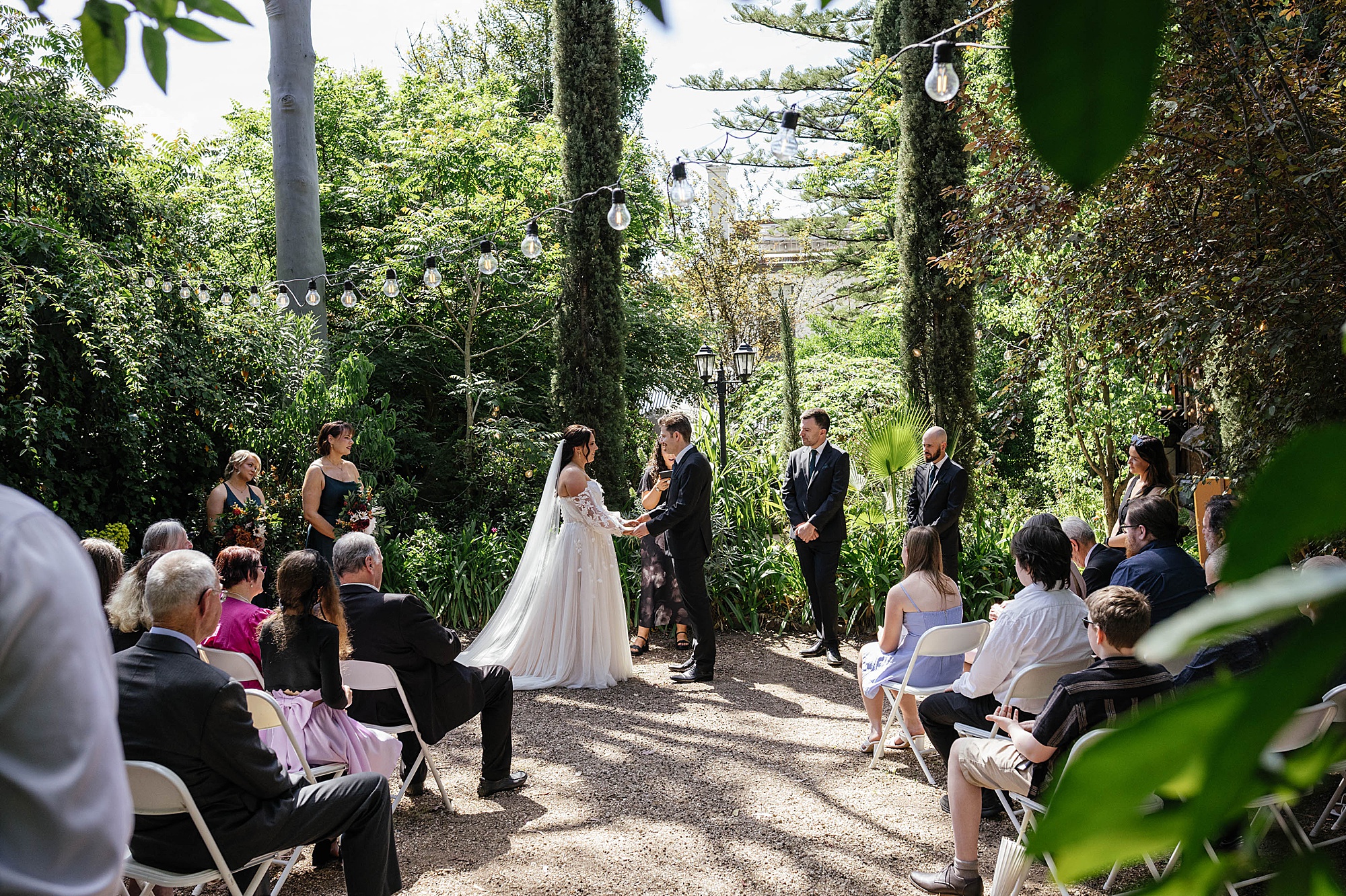 Wedding photography at Goldmines Hotel Bendigo by Tanya Strauss Photography
