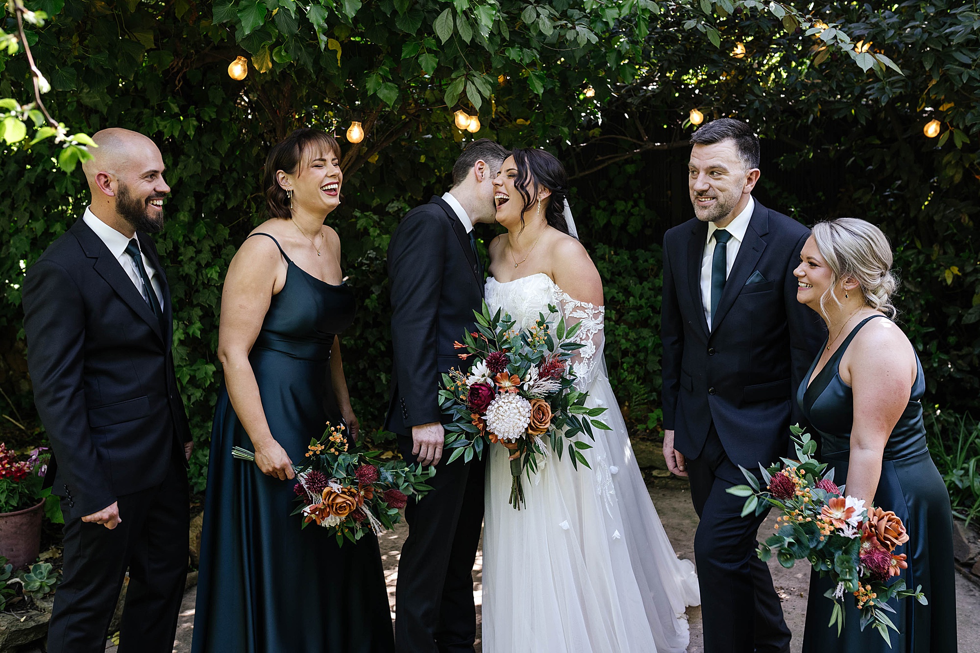 Wedding photography at Goldmines Hotel Bendigo by Tanya Strauss Photography