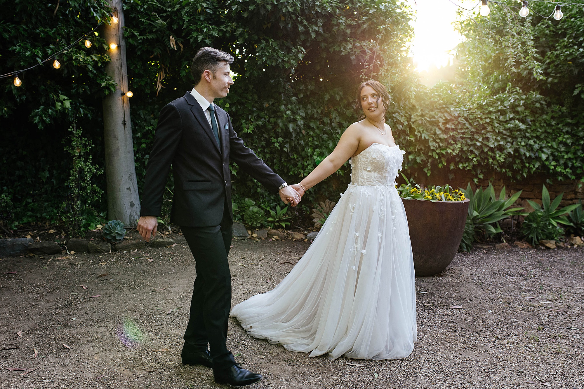 Wedding photography at Goldmines Hotel Bendigo by Tanya Strauss Photography