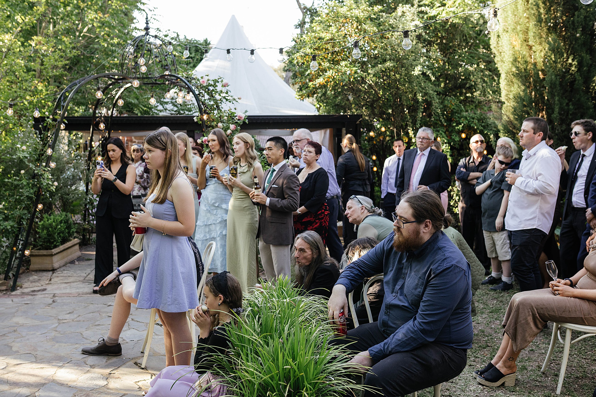 Wedding photography at Goldmines Hotel Bendigo by Tanya Strauss Photography