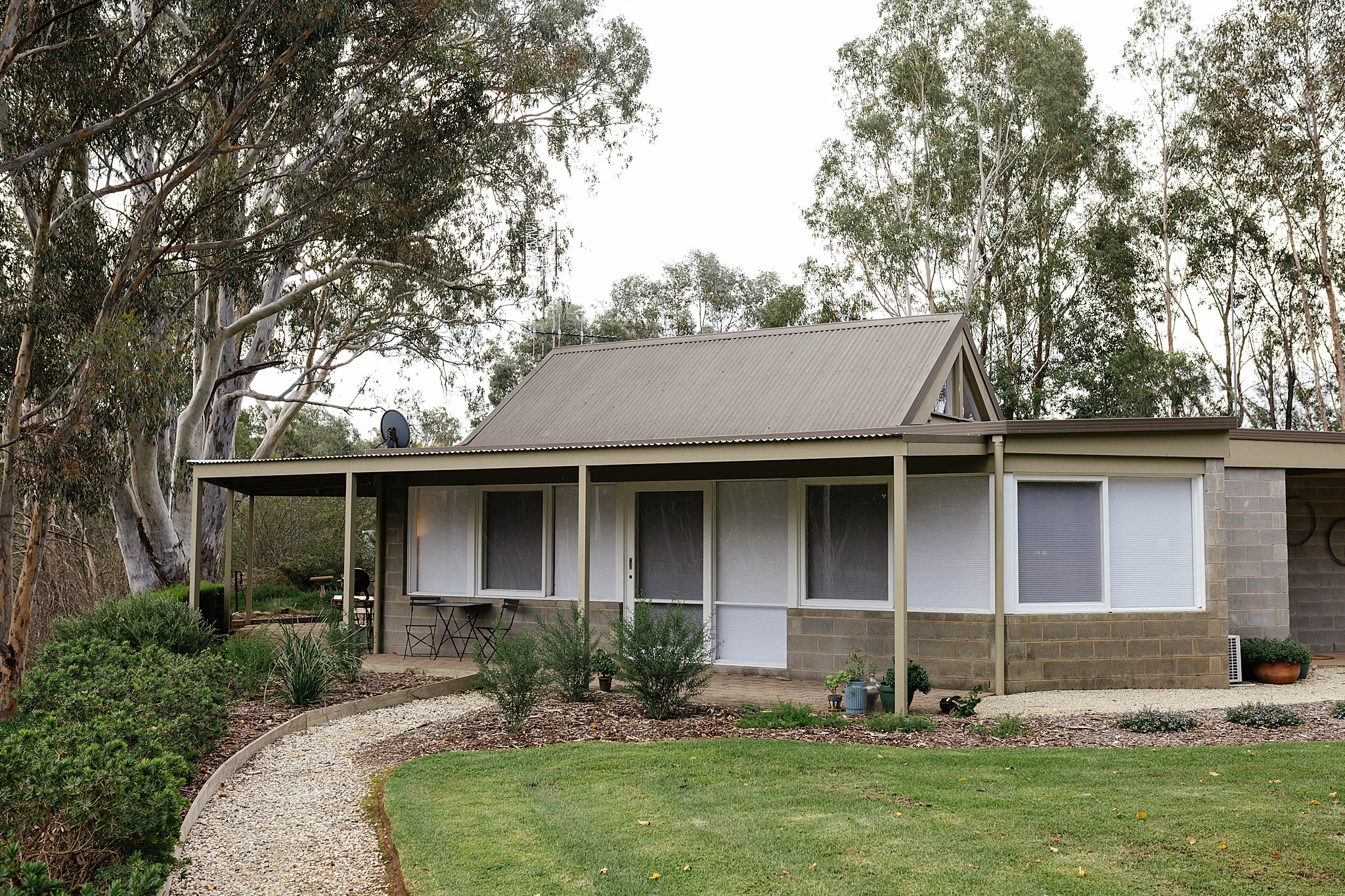 On-site over night facilities for couples at Tahbilk winery, Nagambie.